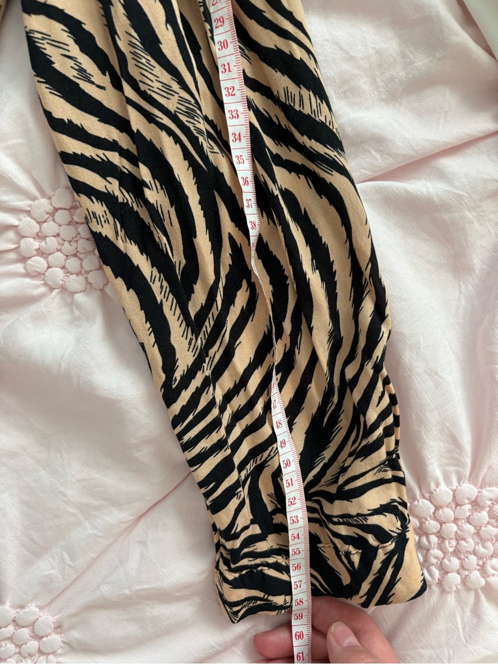 Trendy Zebra Print blouse – Size L - Picture 3 of 6